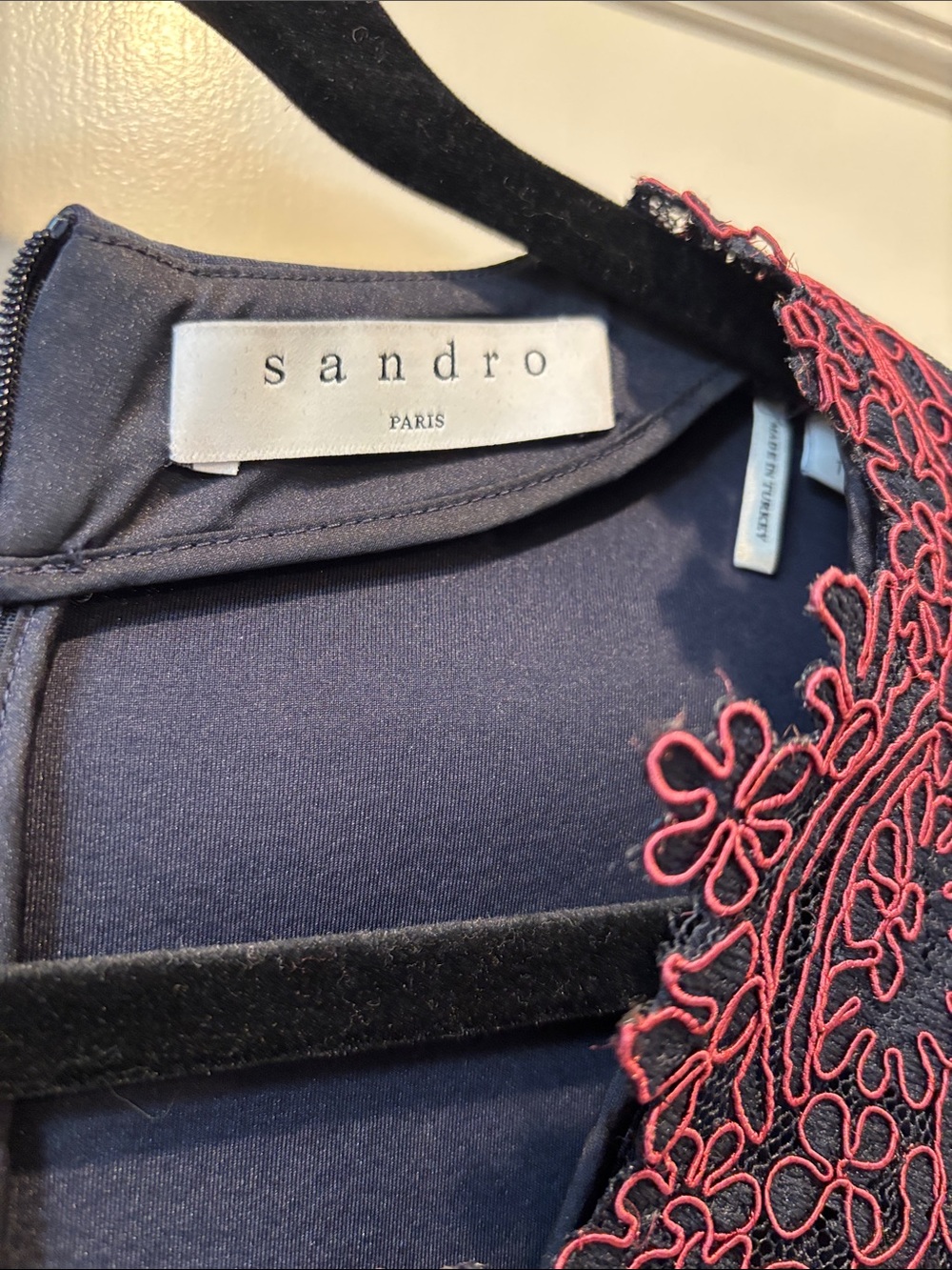 Sandro navy mini dress with burgundy lace applique - Picture 3 of 6